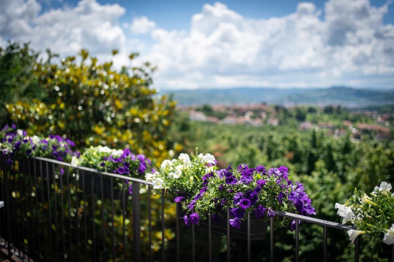 La Madernassa Resort - Casalora Dimora Storica Di Charme グアレーネ エクステリア 写真