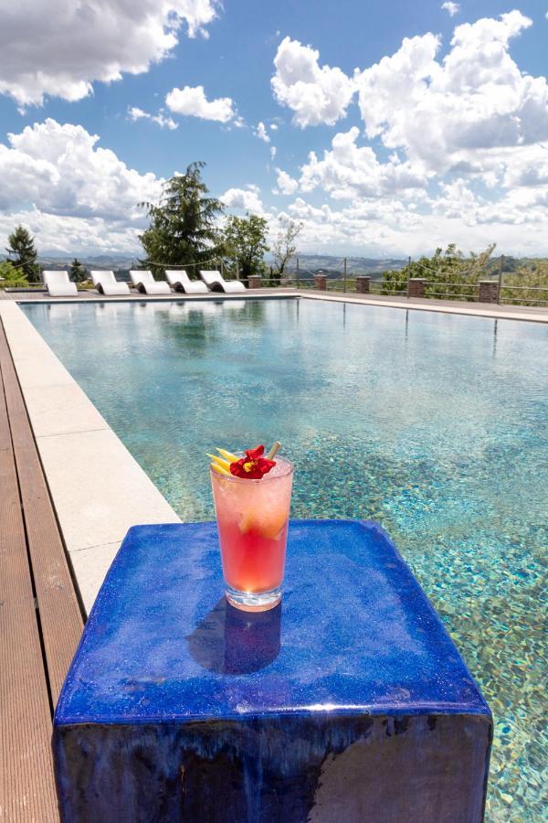 La Madernassa Resort - Casalora Dimora Storica Di Charme グアレーネ エクステリア 写真